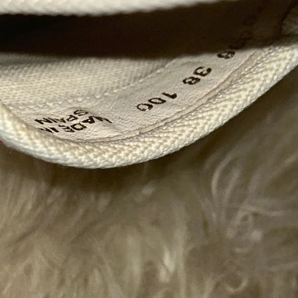 Gorgeous & Authentic GUCCI Logo Printed Canvas Espadrilles Size 38 (Will trade!) - Picture 9 of 16